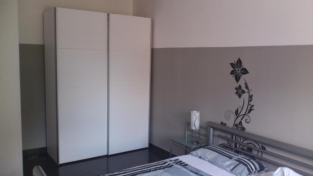 Hotel Am Rosenplatz,24 Stunden Check In, Kostenfreie Parkplaetze Brechtorf الغرفة الصورة