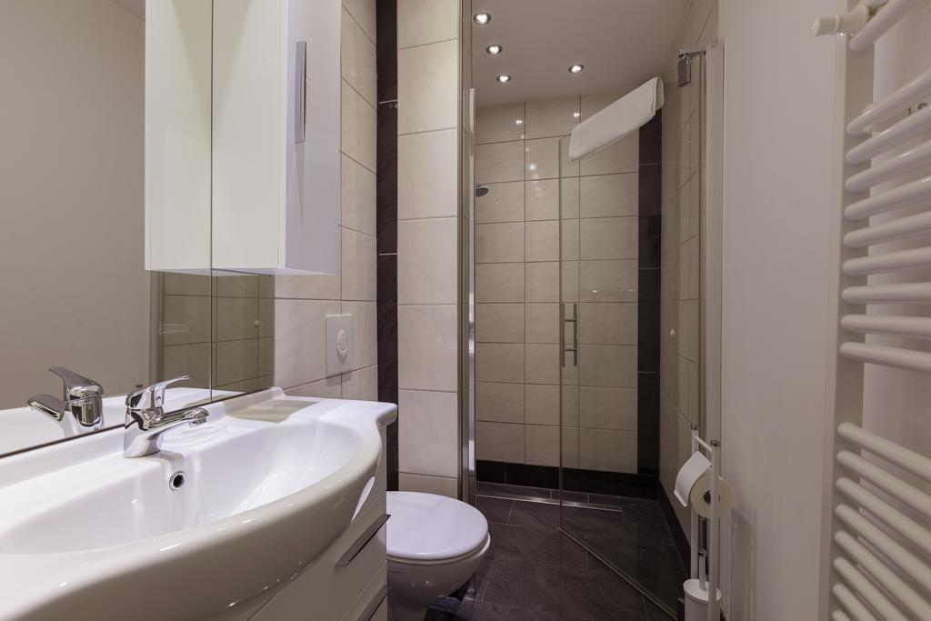 Hotel Am Rosenplatz,24 Stunden Check In, Kostenfreie Parkplaetze Brechtorf المظهر الخارجي الصورة